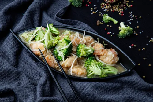 Prawns With Broccoli or Bean Sprouts | Thekawloon.com | Kawloon Chinese Restaurant, Abu Dhabi, UAE